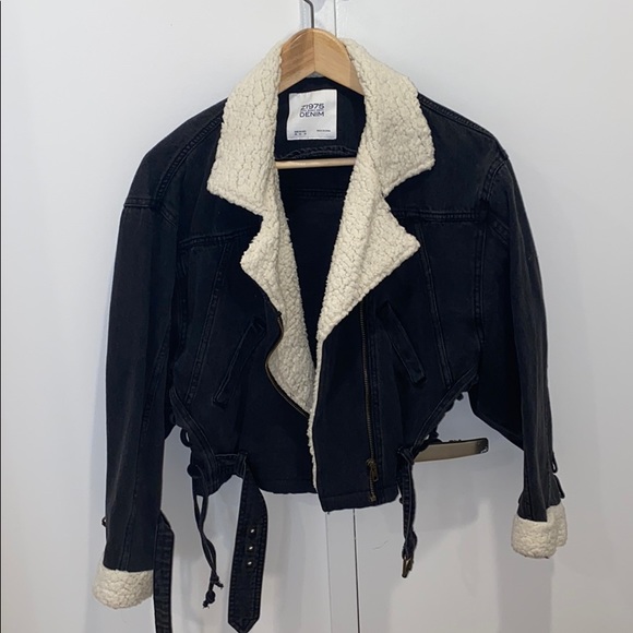 zara cropped black denim jacket